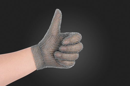 Why Chainmail Gloves Are Essential for Medieval Enthusiasts? - x-chainmail